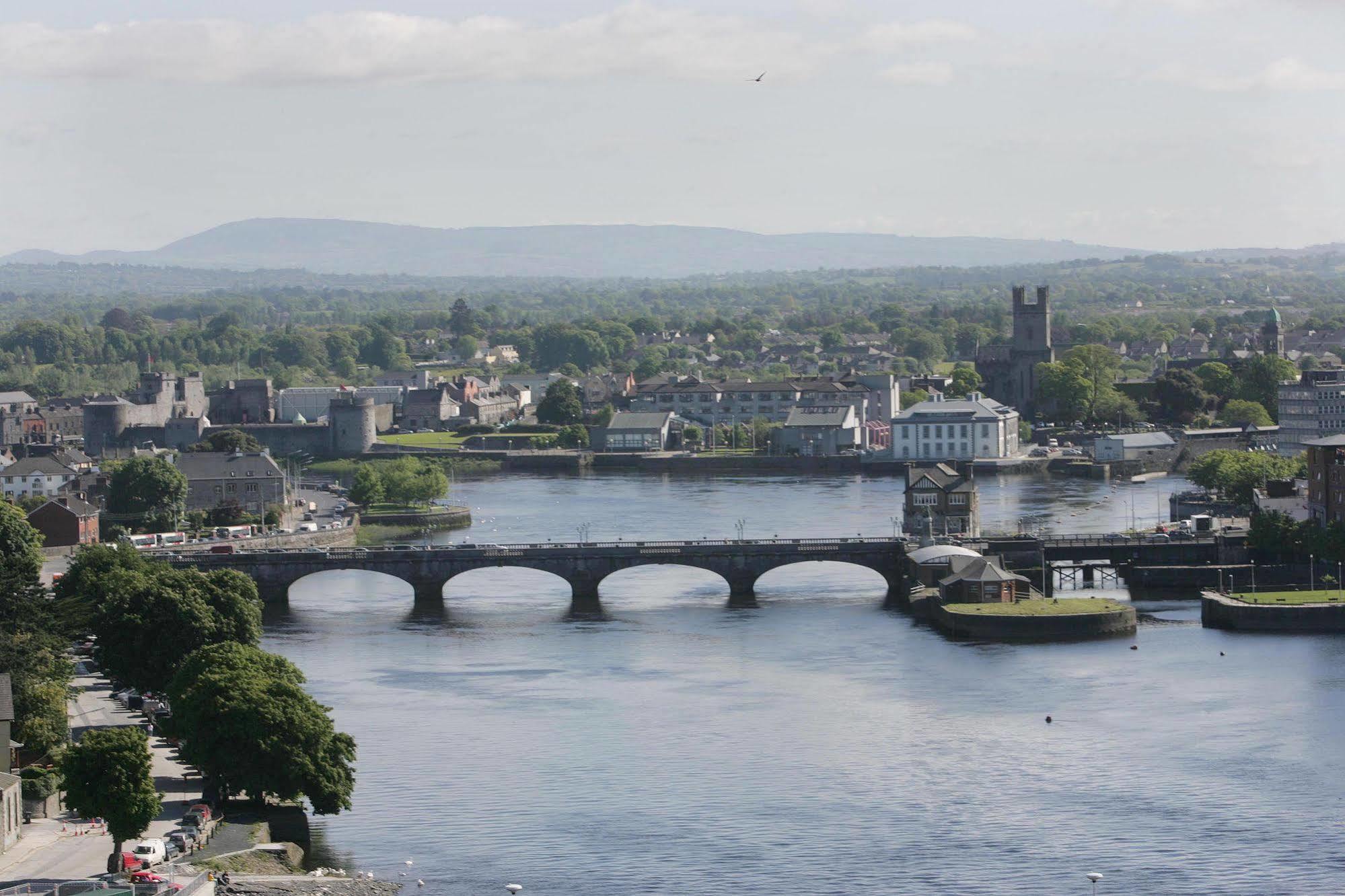 Troy Self Catering Village Limerick Ireland Exteriör bild